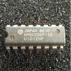 HM50256P-15 256K (256K x 1) 150ns DRAM memory - Hitachi